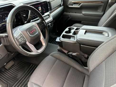 Certified 2025 GMC Sierra 1500 Elevation image 10