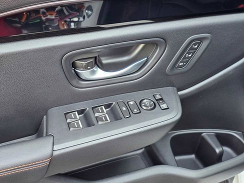 Used 2025 Honda Pilot TrailSport image 25