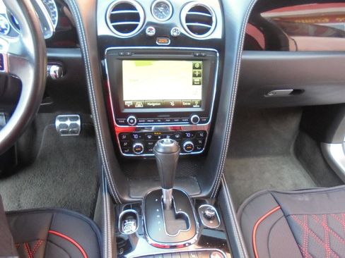 Used 2016 Bentley Flying Spur V8 image 14