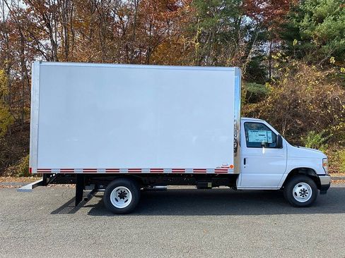 New 2025 Ford E-450 and Econoline 450 Super Duty w/ Power Equipment Group image 5