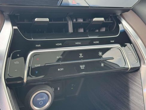 Used 2021 Toyota Venza Limited w/ Advanced Technology Package AWD/4WD image 20