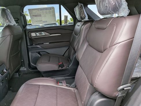 New 2026 Ford Explorer Platinum RWD image 16