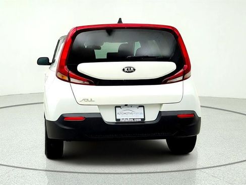 Used 2020 Kia Soul LX FWD image 6