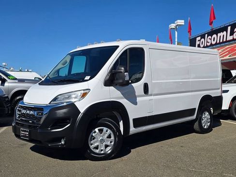 Used 2025 RAM ProMaster 2500 w/ Quick Order Package 22G SLT FWD image 3