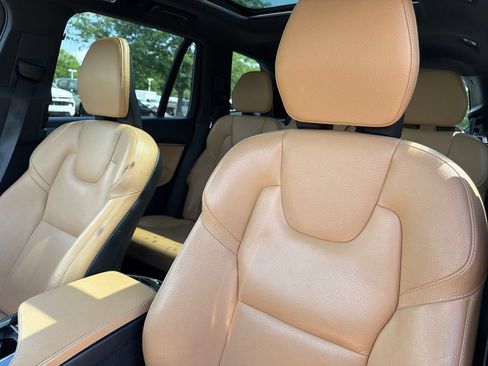 Used 2019 Volvo XC90 T6 Momentum w/ Advanced Package AWD/4WD image 8