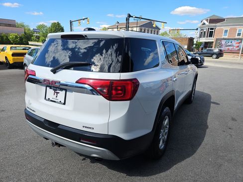Used 2017 GMC Acadia SLE AWD/4WD image 6
