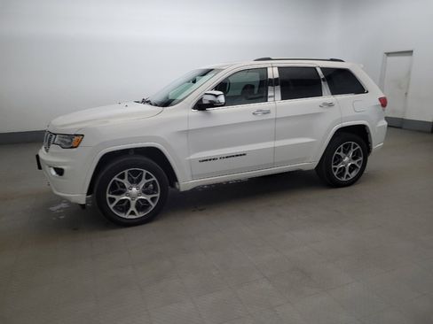 Used 2019 Jeep Grand Cherokee Overland image 2