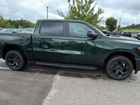 Used 2026 RAM 1500 Express AWD/4WD image 7