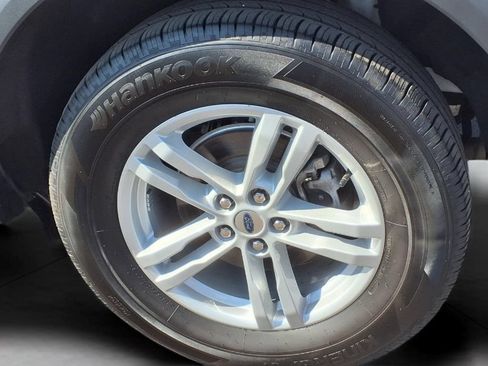 Used 2024 Ford Explorer XLT w/ Equipment Group 202A AWD/4WD image 8