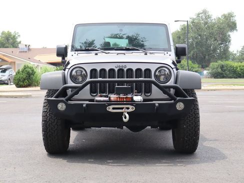 Used 2016 Jeep Wrangler Rubicon w/ Power Convenience Group AWD/4WD image 13