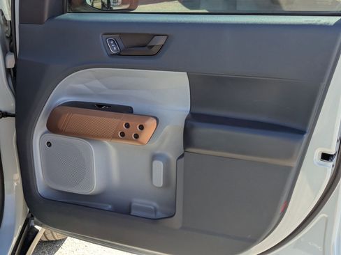 Used 2022 Ford Maverick Lariat w/ Lariat Luxury Package image 28