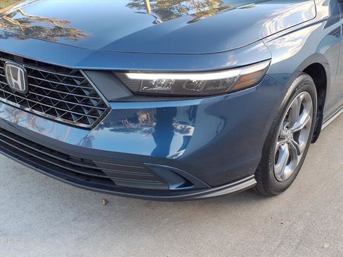 Certified 2024 Honda Accord EX image 12