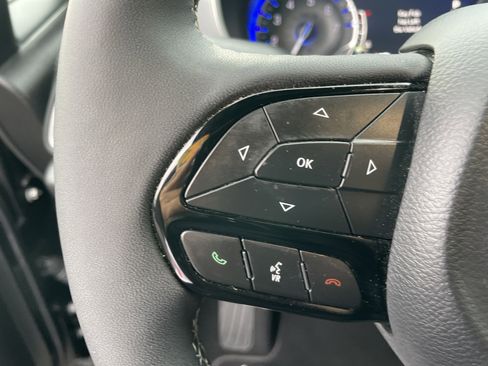 Used 2023 Chrysler Pacifica Touring-L w/ S Appearance Package image 39