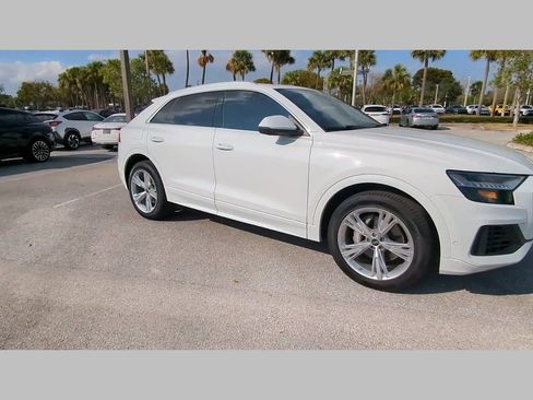 Used 2023 Audi Q8 Premium Plus w/ Premium Plus Package image 34