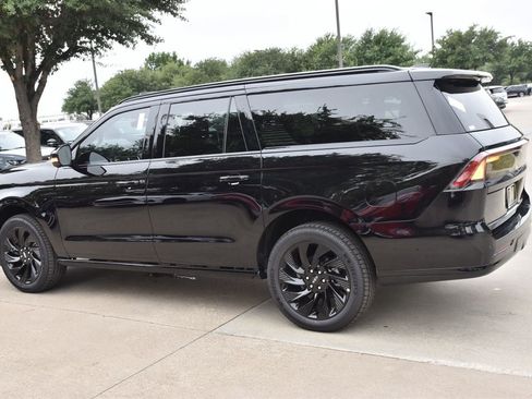 New 2027 Lincoln Navigator L Reserve w/ Jet Appearance Package AWD/4WD image 10