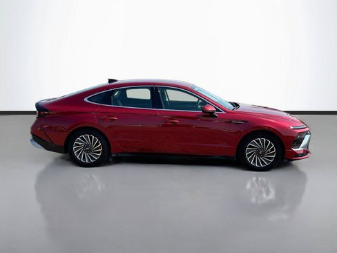 Certified 2025 Hyundai Sonata SEL FWD image 17