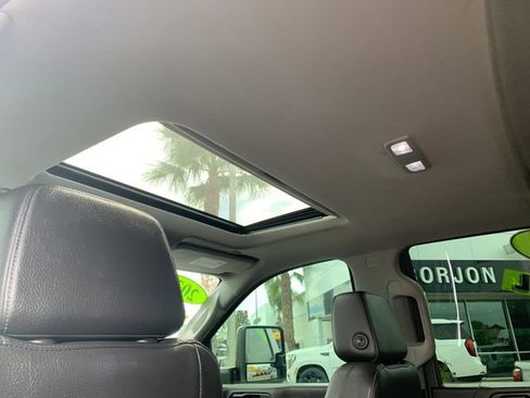 Used 2021 GMC Sierra 2500 Denali w/ Denali Ultimate Package image 15