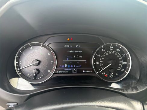 Used 2023 INFINITI QX50 Luxe w/ Accent Package AWD/4WD image 15