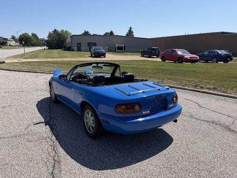 Used 1990 MAZDA MX-5 Miata RWD image 3