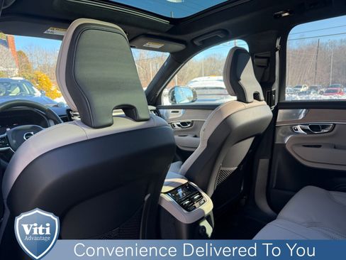 New 2026 Volvo XC90 T8 Ultra w/ Lounge Package image 21