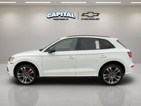 Used 2020 Audi SQ5 Prestige w/ Prestige Package image 2