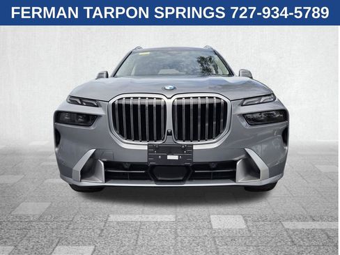 Used 2025 BMW X7 xDrive40i AWD/4WD image 2