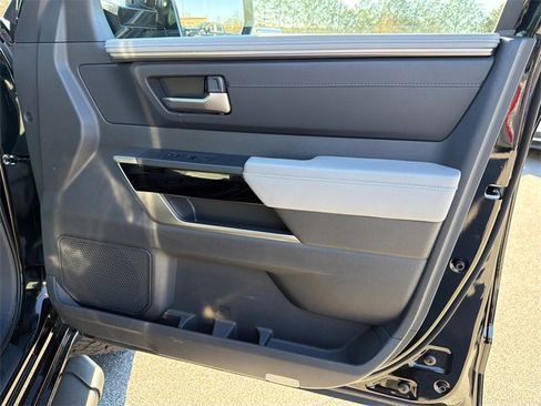 Used 2025 Toyota Tundra Limited image 14