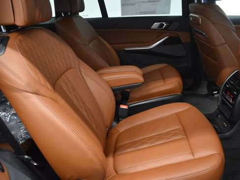 New 2027 BMW X7 xDrive40i w/ Executive Package AWD/4WD image 17