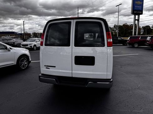 Used 2023 Chevrolet Express 2500 w/ Driver Convenience Package image 3
