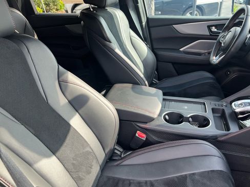 Used 2025 Acura MDX A-Spec image 18
