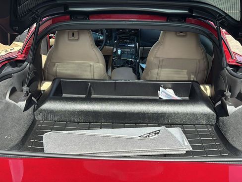 Used 2010 Chevrolet Corvette Coupe w/ Preferred Equipment Group RWD image 13