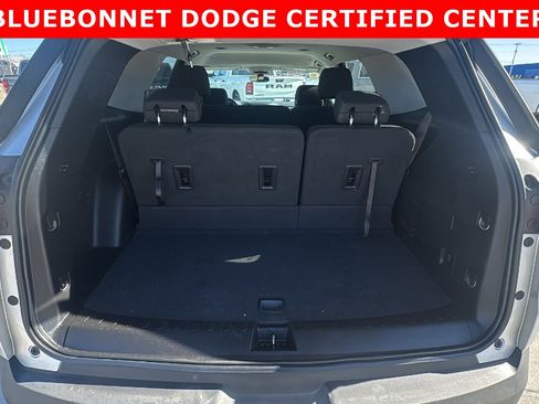 Used 2020 Chevrolet Traverse LT image 23