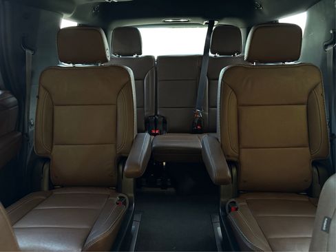 Used 2022 Chevrolet Tahoe High Country image 17