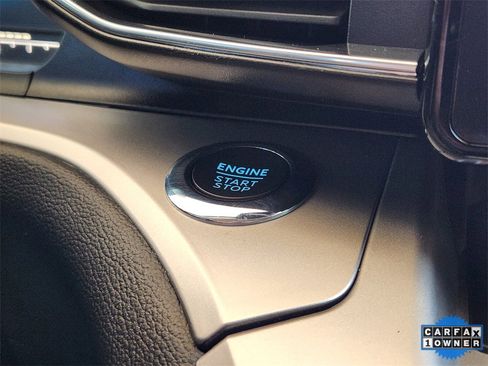 Used 2022 Ford Explorer XLT w/ Equipment Group 202A image 23