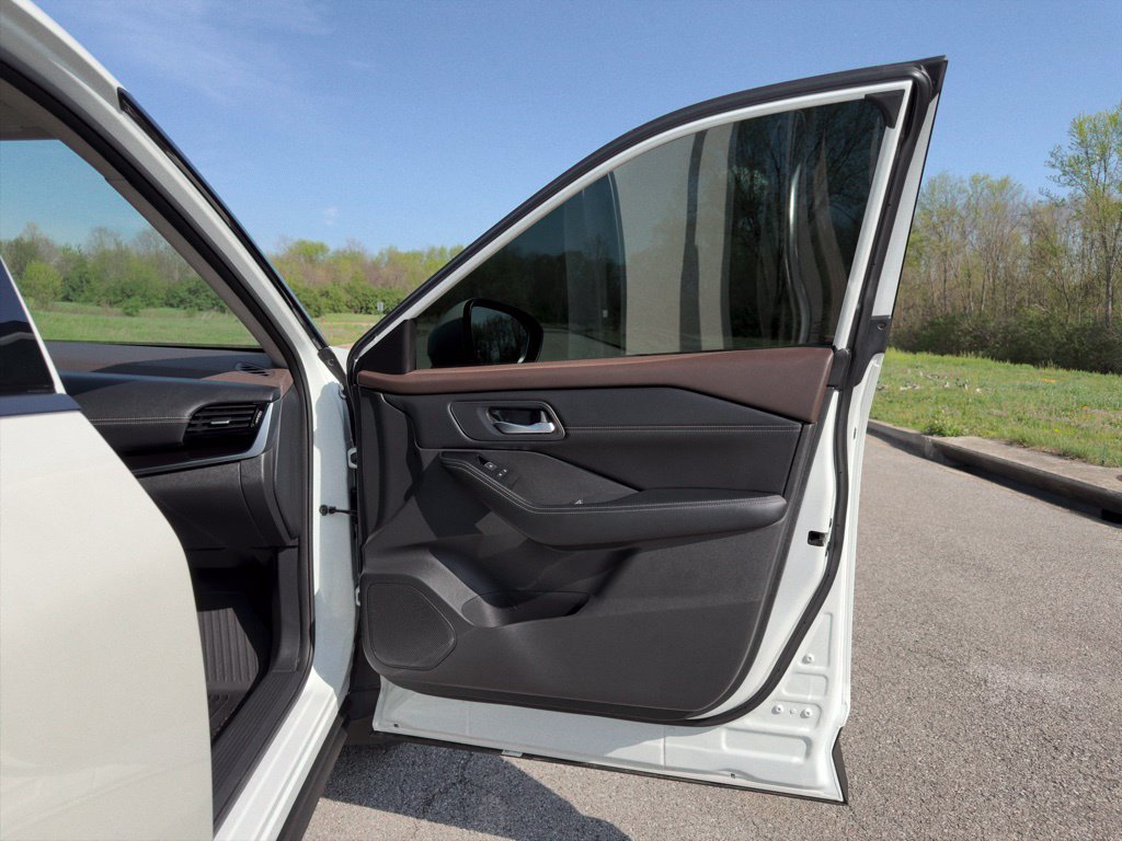 Used 2023 Nissan Rogue SL FWD image 26