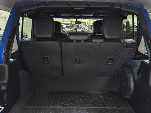 Used 2021 Jeep Wrangler Unlimited Sahara w/ Safety Group image 27