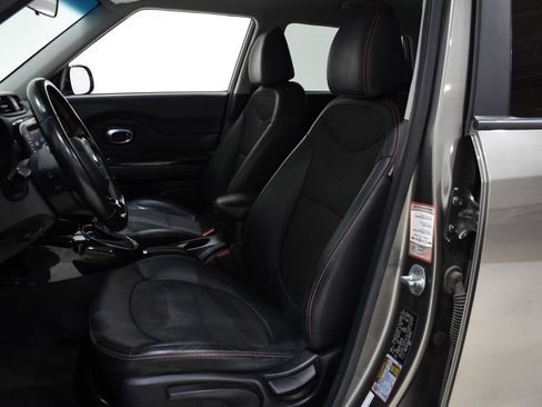 Used 2019 Kia Soul ! image 22