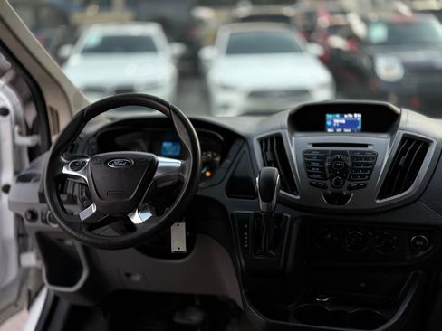 Used 2015 Ford Transit 150 XLT image 13