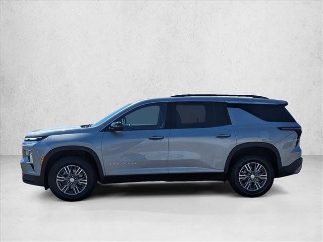 Used 2024 Chevrolet Traverse LT FWD image 8