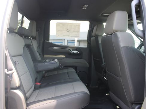 New 2026 Chevrolet Silverado 1500 ZR2 AWD/4WD image 35