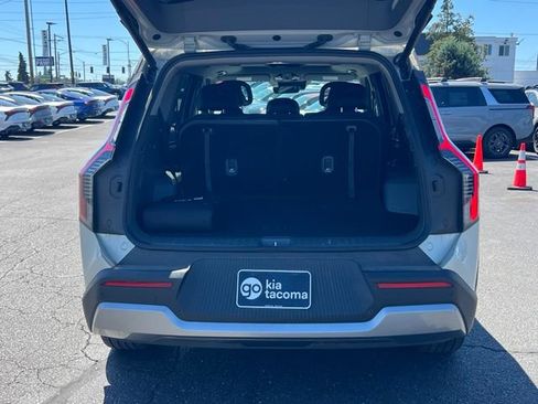Certified 2024 Kia EV9 Wind AWD/4WD image 8