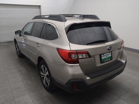 Used 2019 Subaru Outback 3.6R Limited AWD/4WD image 5
