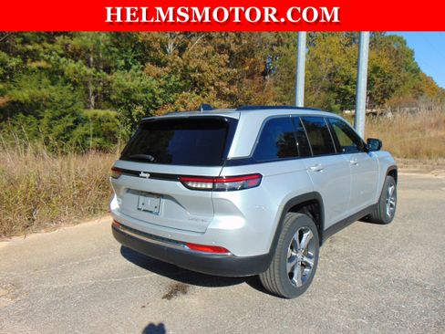 Certified 2024 Jeep Grand Cherokee Limited image 14