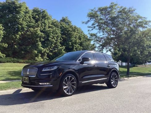 Used 2021 Lincoln Nautilus Reserve w/ Equipment Group 202A AWD/4WD image 2