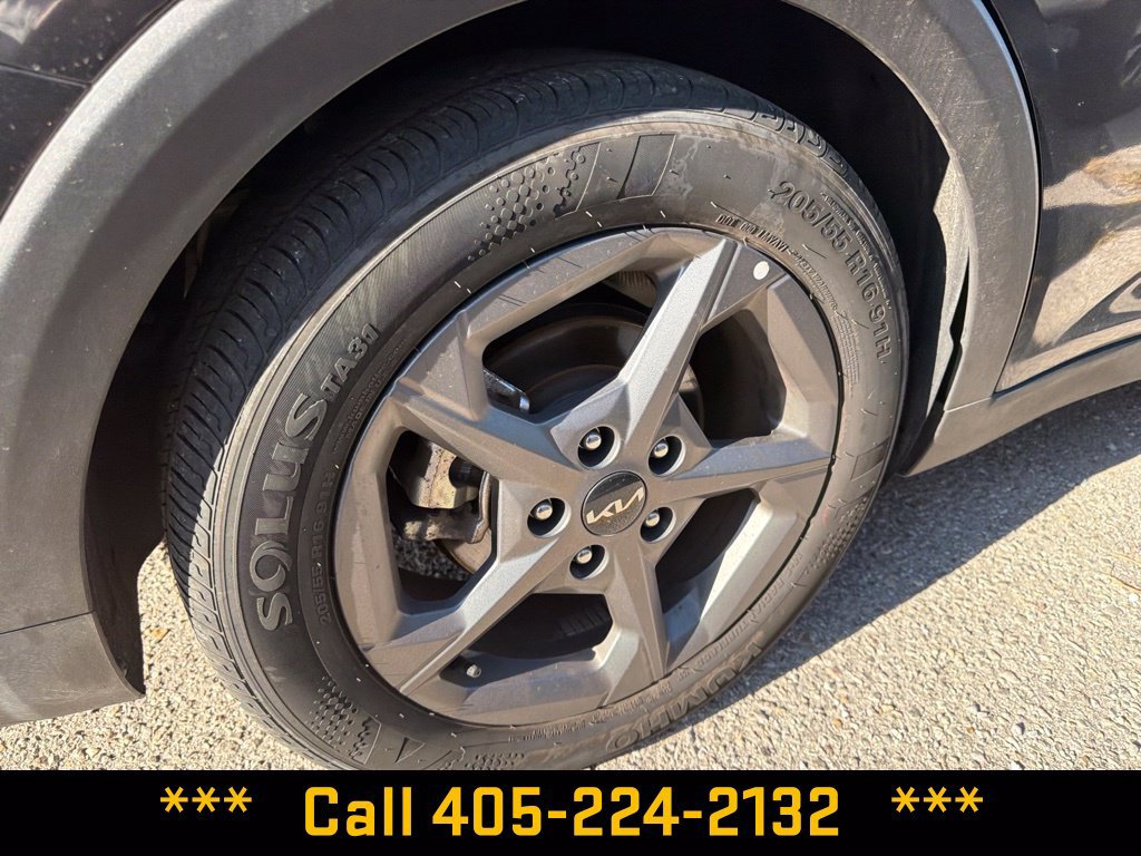 Used 2025 Kia K4 FWD image 5