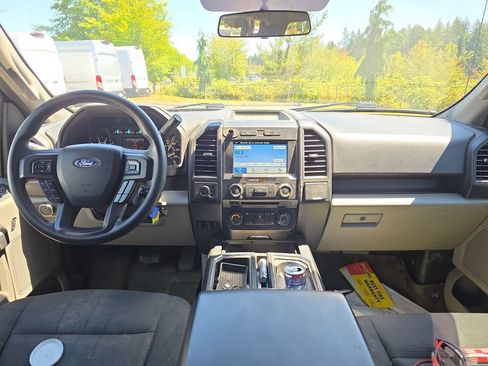 Used 2018 Ford F150 XL w/ Equipment Group 101A Mid AWD/4WD image 5