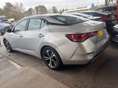 Used 2022 Nissan Sentra SV image 5