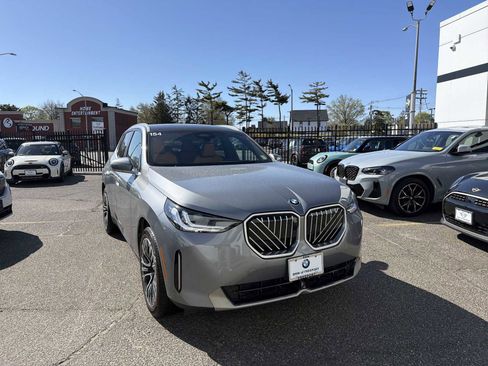 Used 2025 BMW X3 xDrive30i w/ Premium Package AWD/4WD image 6