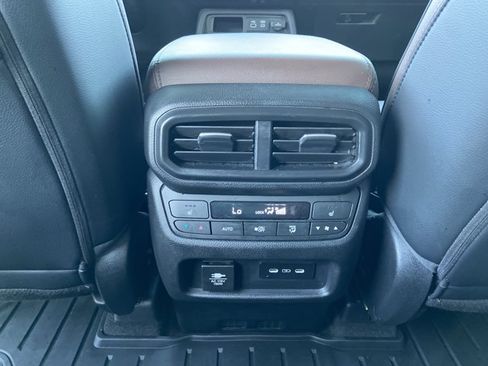 Used 2025 Honda Pilot Elite image 55