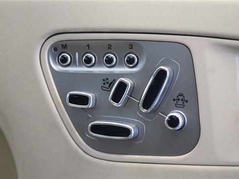 Used 2010 Jaguar XKR R RWD image 30